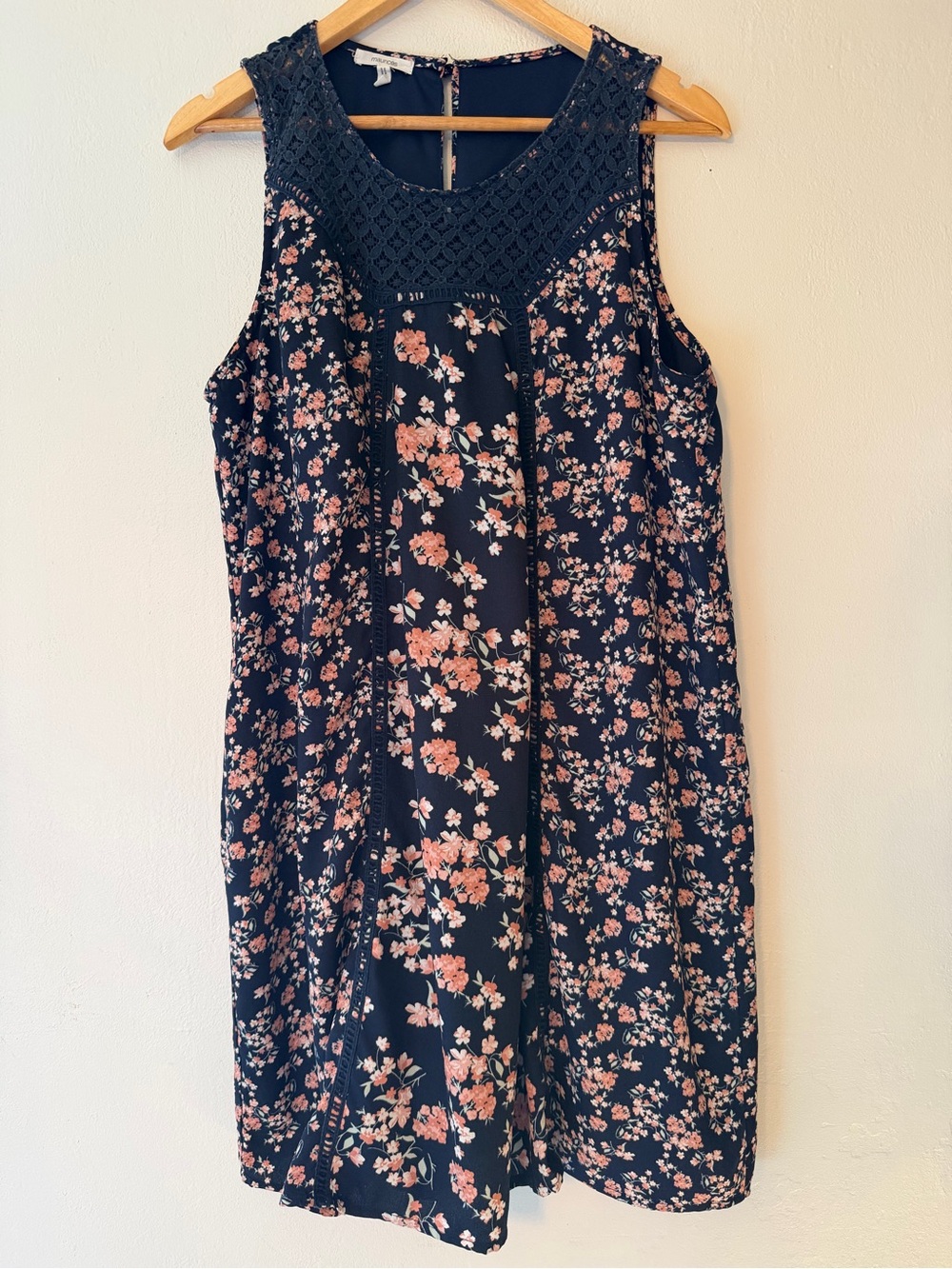 Maurice’s Sleeveless Lined Floral Lace Yoke Dress in Navy and Pink Size Large